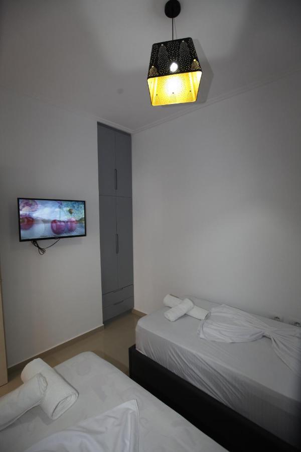 Deda Apartments Sarandë Exterior foto