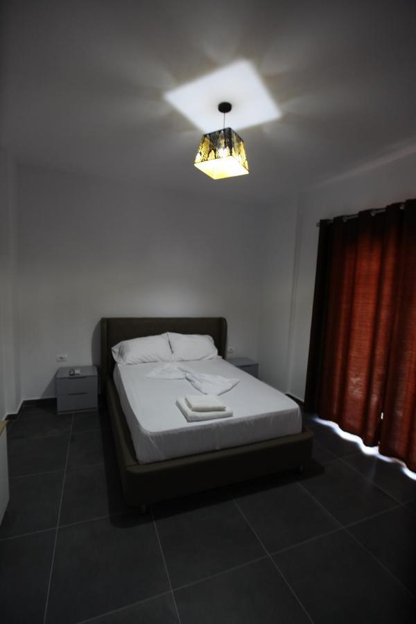 Deda Apartments Sarandë Exterior foto